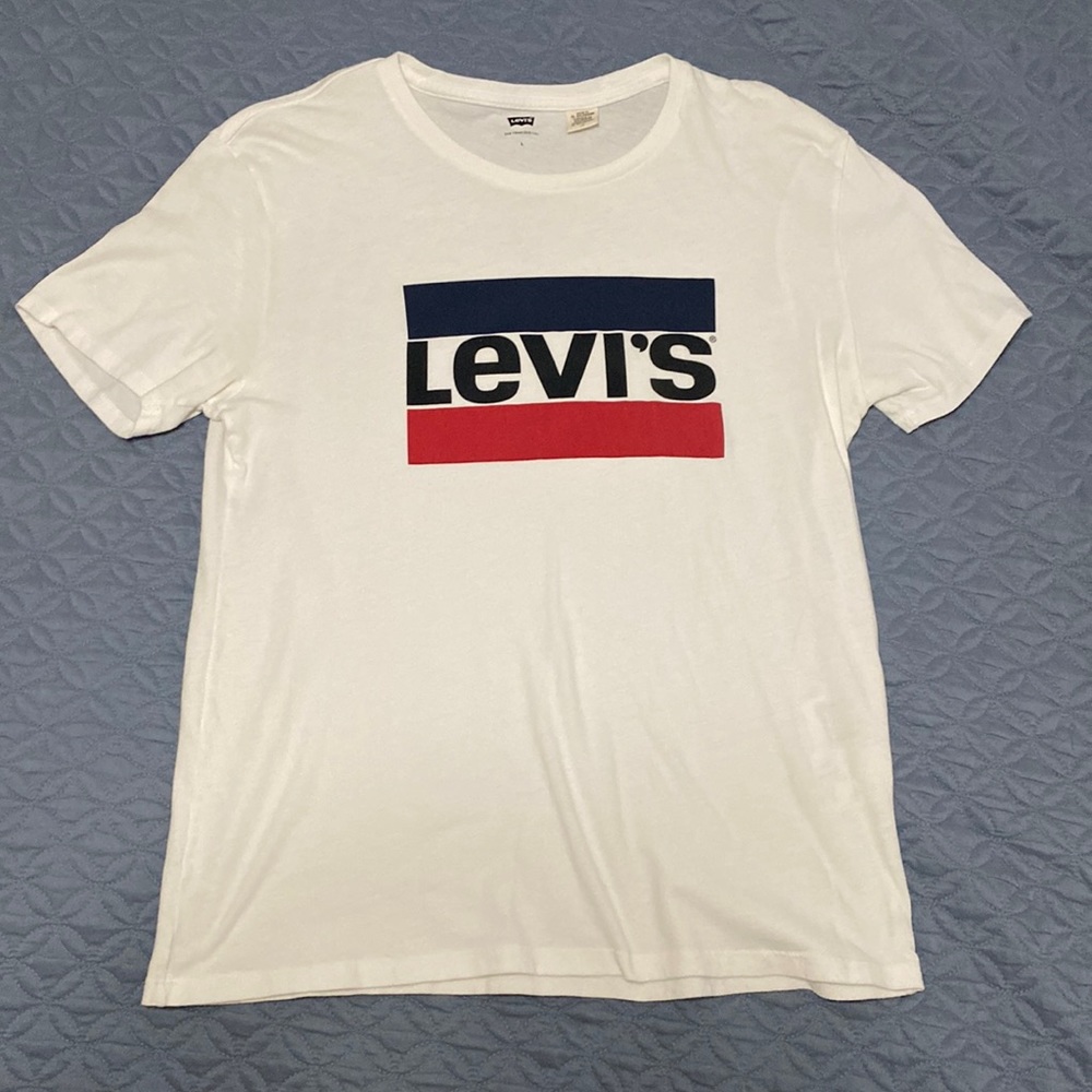 Large LEVI’S logo tee